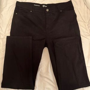 Women’s Straight Leg Black Jeans